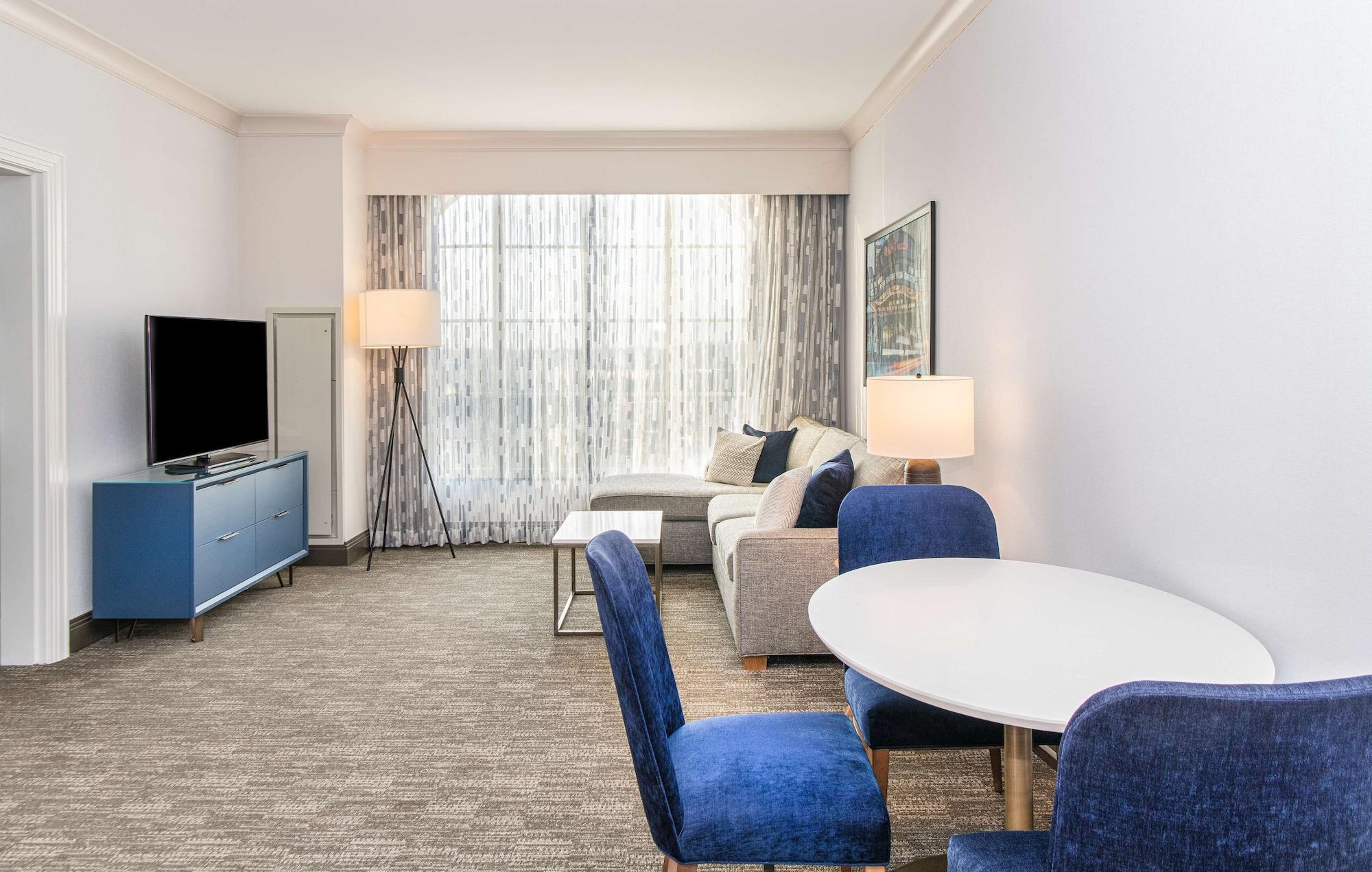 Hilton Columbus/Polaris Hotell Exteriör bild