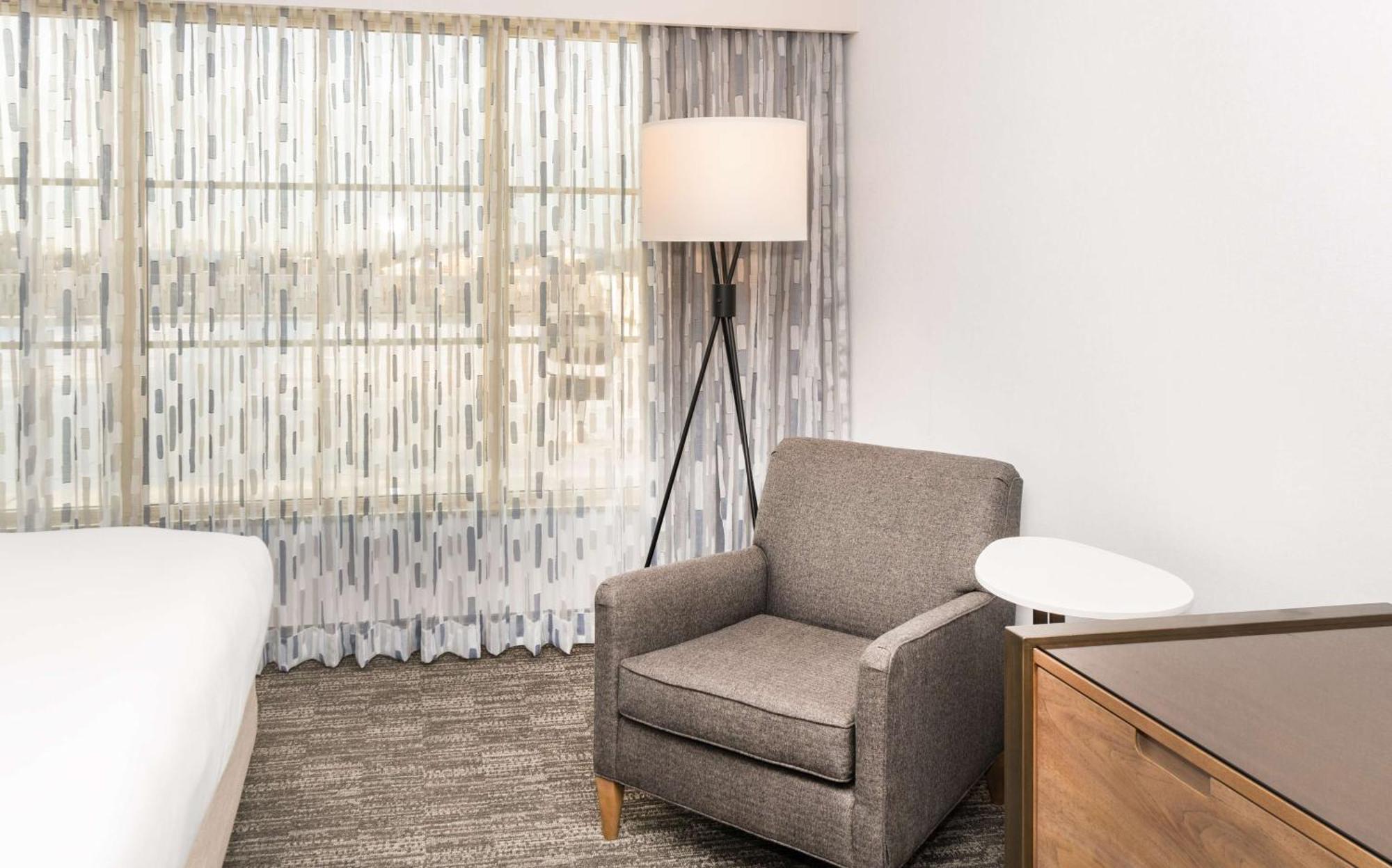 Hilton Columbus/Polaris Hotell Exteriör bild